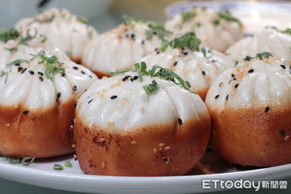 ▲台北夜上海的「上海生煎包」。（圖／記者黃士原攝）