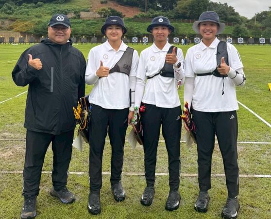 ▲▼台灣反曲弓女團在世錦賽激戰南韓勝利，成功闖入金牌戰。（圖／翻攝自Facebook／中華民國射箭協會 Chinese Taipei Archery Association）