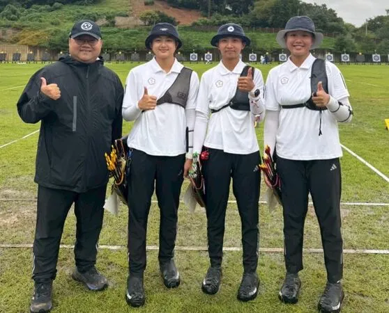 ▲▼台灣反曲弓女團在世錦賽激戰南韓勝利，成功闖入金牌戰。（圖／翻攝自Facebook／中華民國射箭協會 Chinese Taipei Archery Association）