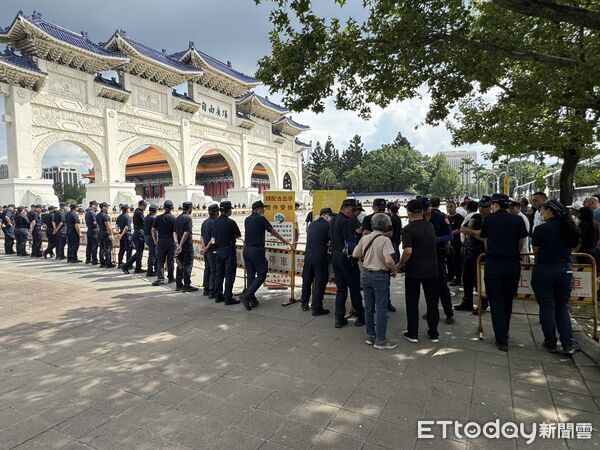 ▲▼統促黨被認定為幫派，自由廣場辦活動被告誡，轉內政部遞交陳情書。(圖／記者邱中岳翻攝）