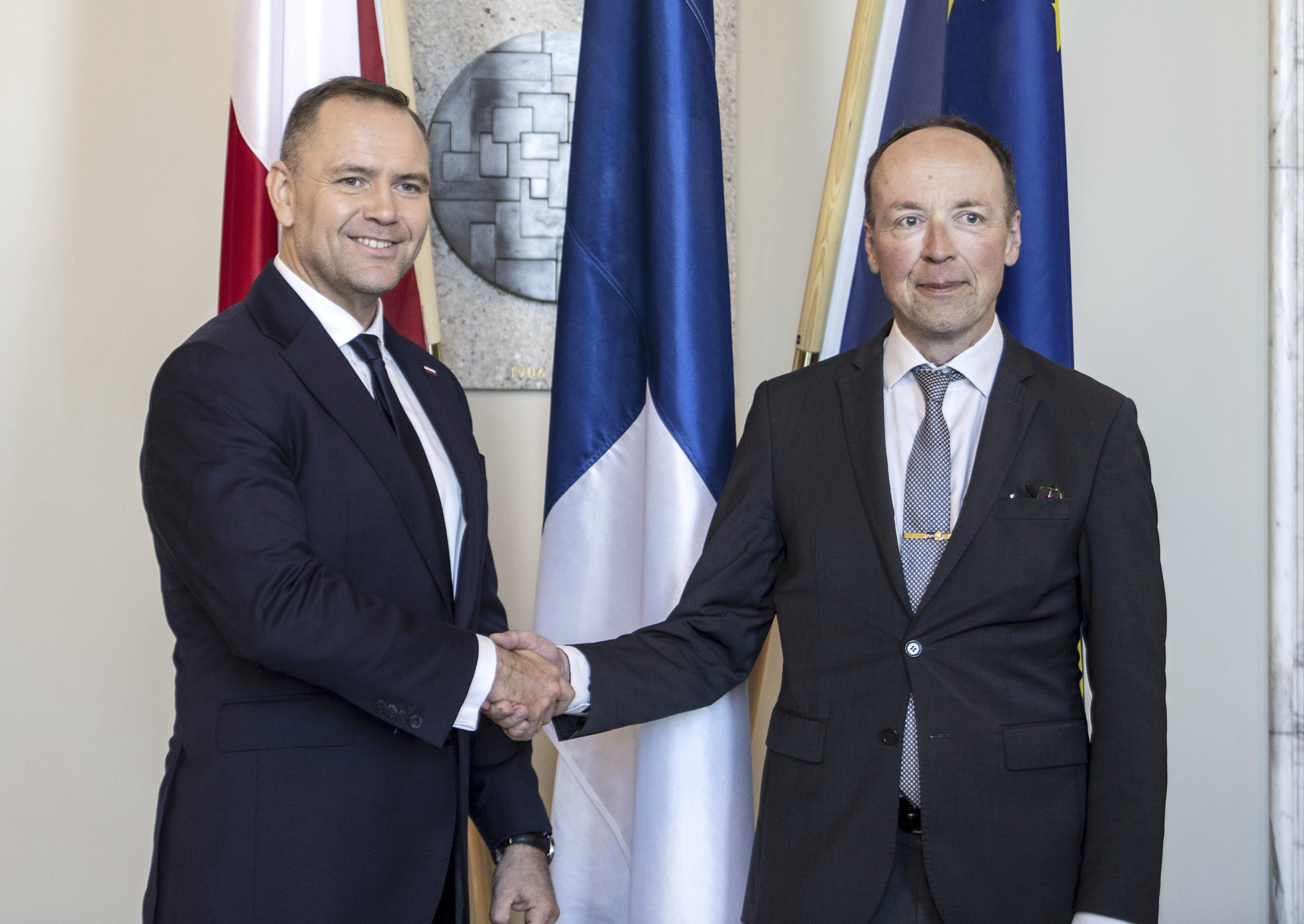 ▲▼波蘭總統納夫羅茨基、芬蘭總統史塔布在聯合記者會警告,普丁可能已準備入侵其他國家。(圖/達志影像/美聯社)