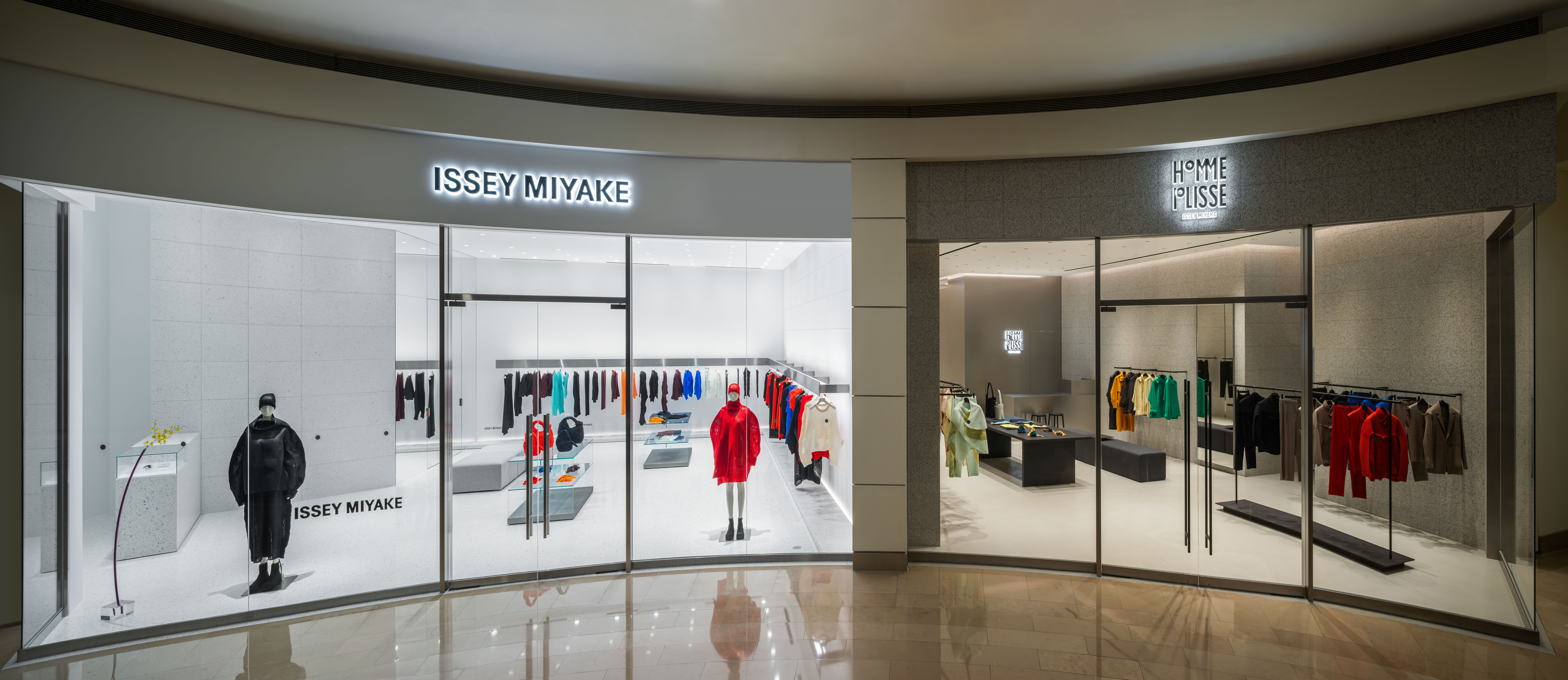 ▲▼    ISSEY MIYAKE 與男裝支線 HOMME PLISS&Eacute; ISSEY MIYAKE       。（圖／品牌提供）