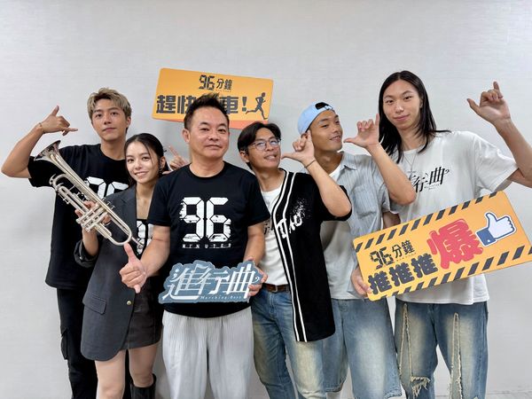 ▲《進行曲》余杰恩、牧森、劉育仁映後驚喜現場演奏樂器。（圖／未來進行曲提供）