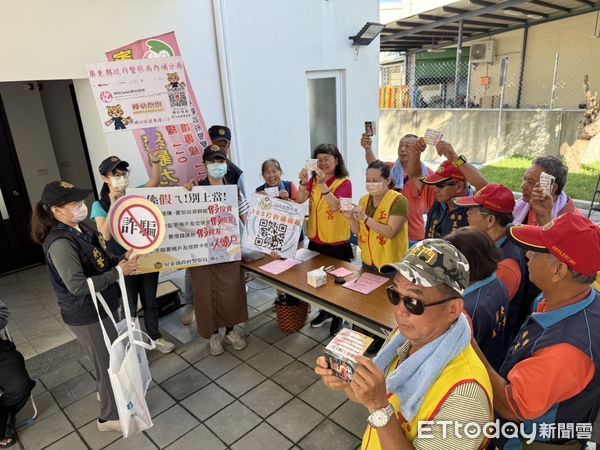 ▲內埔警分局結合玉皇宮舉辦慈善物資分送活動。（圖／記者陳崑福翻攝）