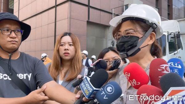 ▲▼新光氣爆過後7月，今天首次開放6樓廠商進貨。（圖／記者鄧木卿攝）