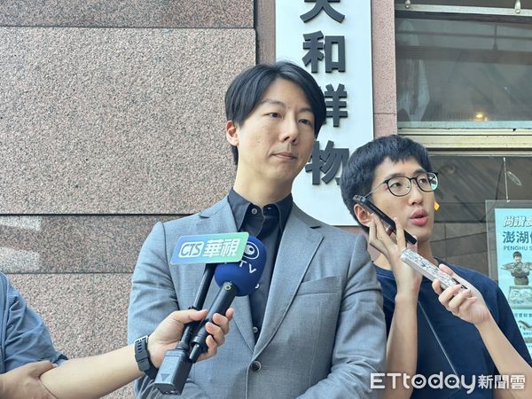 ▲▼民進黨發言人吳崢於民進黨選對會第一次會議後進行會後轉述。（圖／記者詹詠淇攝）