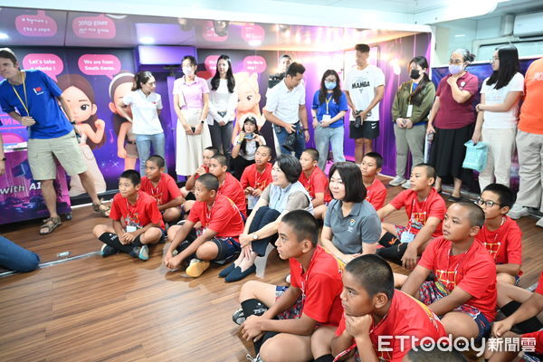 ▲台東紅葉少棒搭上英語行動列車。（圖／記者楊晨東翻攝）