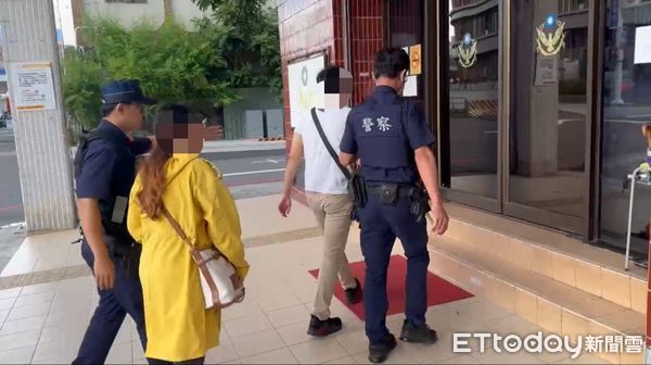 ▲▼高雄情侶街頭爭吵爆拉扯。（圖／記者賴文萱翻攝）