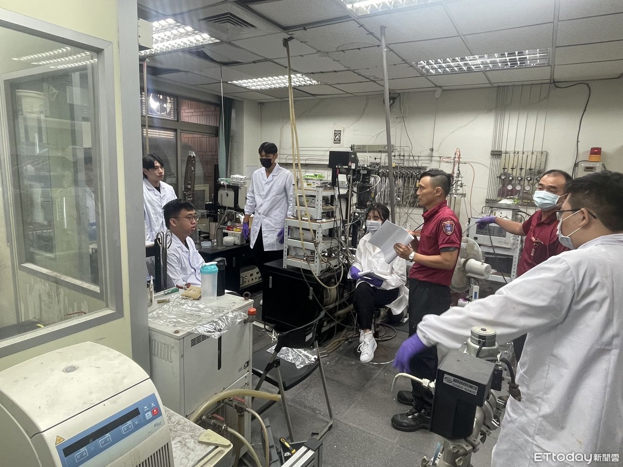 跟著消防動起來！成大攜手消防局實戰防災　實驗室安全升級