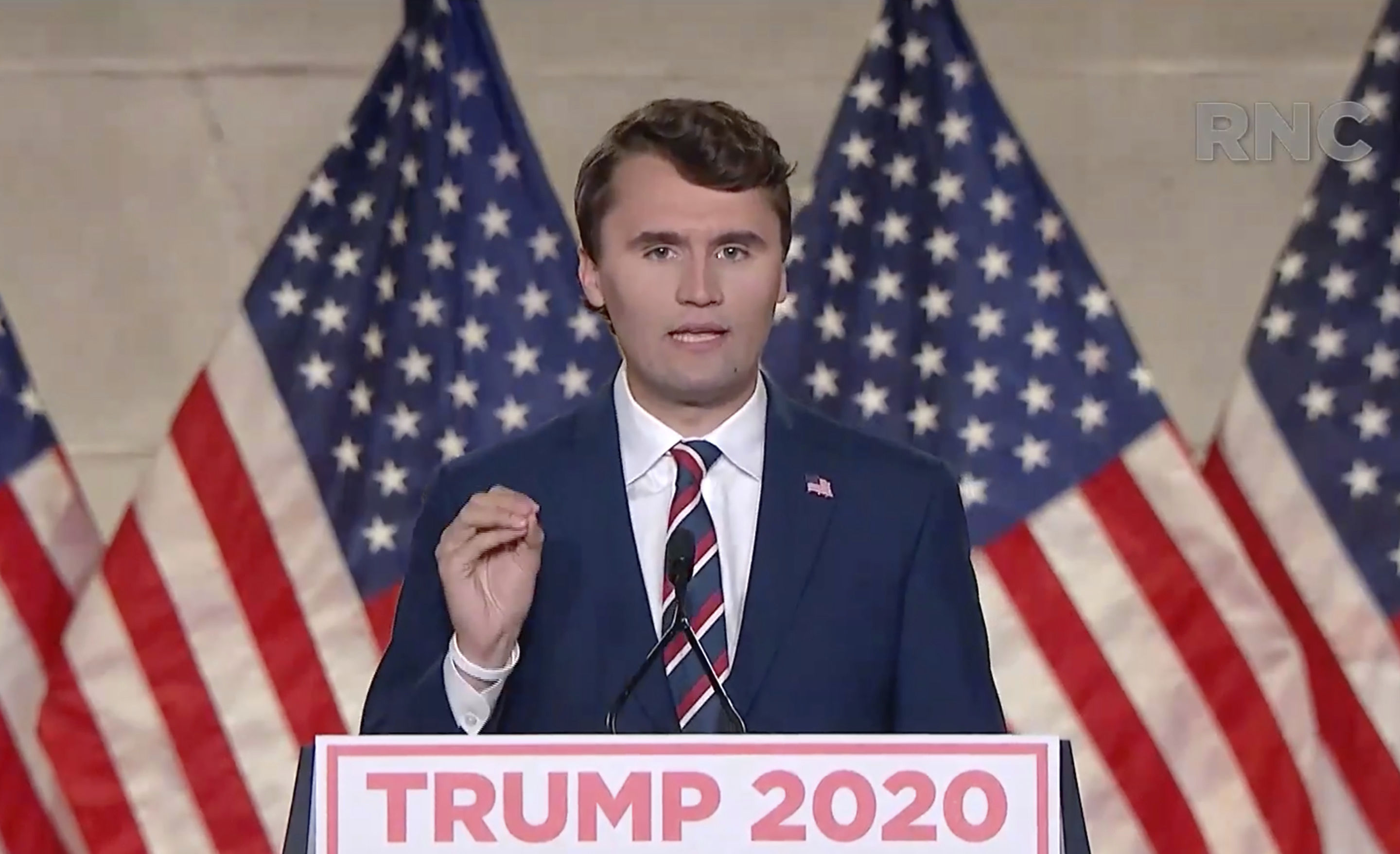 ▲▼被視為川普戰友的美國保守派政治評論員柯克，在猶他谷大學演講時遭狙擊身亡。（圖／達志影像／美聯社）