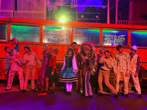 ▲六福村今年推出全新《墓碑鎮-芮妮的舞會邀請》。（圖／業者提供）