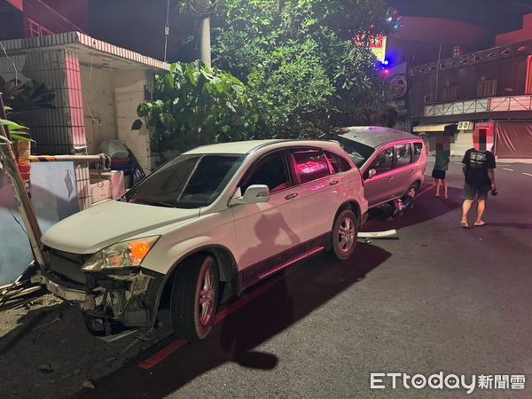 ▲▼高雄中芸國小旁「恐怖休旅」失控連撞8車　男酒測值0.73當場被逮捕。（圖／記者吳奕靖翻攝）