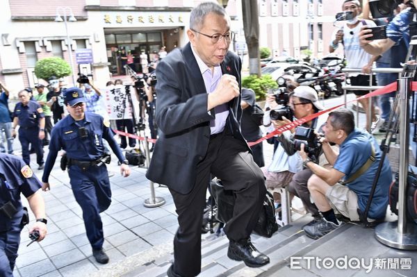 ▲▼台北地院審理京華城案柯文哲出庭。（圖／記者李毓康攝）
