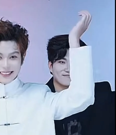 ▲大陸團舞男主播撞臉Joeman。（圖／翻攝自Threads）