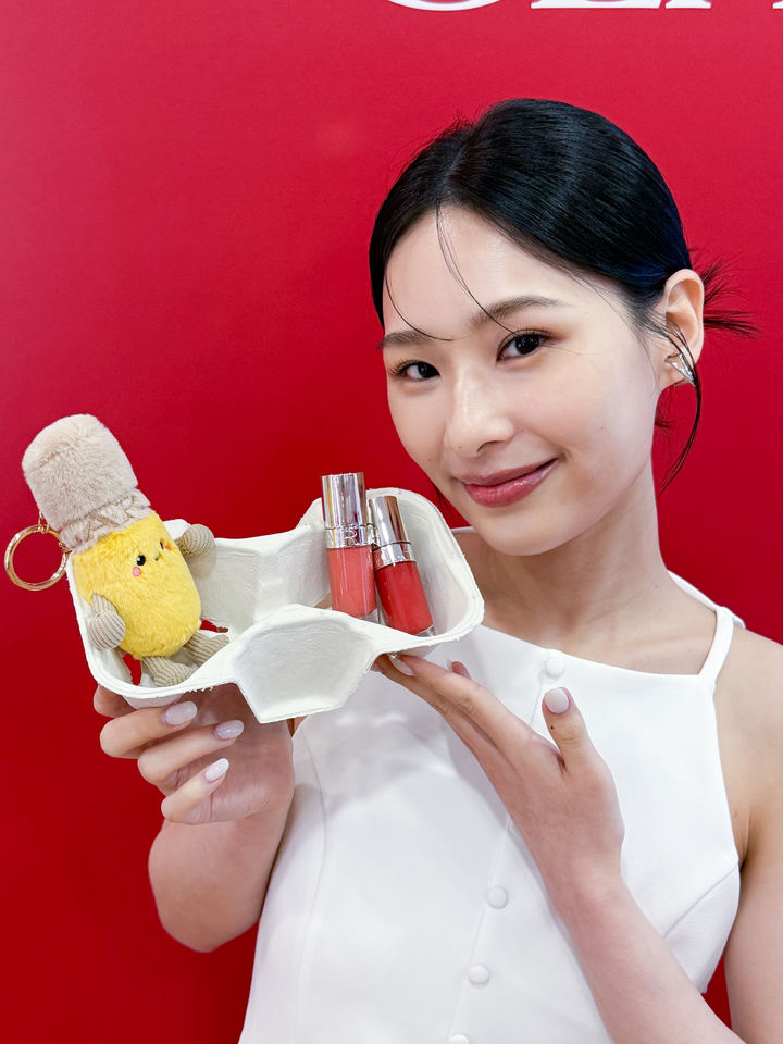 克蘭詩,媚比琳,唇油,唇彩,彩妝,美妝,。（圖／記者李薇攝、品牌提供）