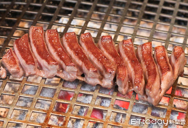 ▲侍燒肉9/23首度對外開放預約　吃得到38個月正宗松阪牛。（圖／記者黃士原攝）