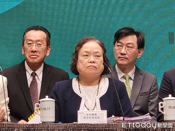 ▲▼行政院主計總處主計長陳淑姿出席行政院會記者會。（圖／記者陳家祥攝）