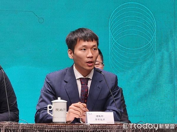 ▲▼運動部長李洋出席行政院會記者會。（圖／記者陳家祥攝）
