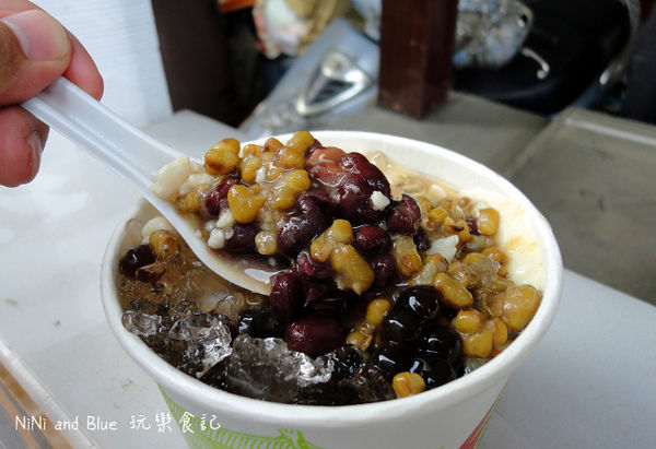 ▲▼民生路無名豆花。（圖／部落客NINI AND BLUE 玩樂食記授權提供）