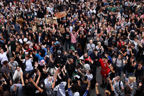 ▲▼ 法國「攔阻一切」（Bloquons Tout）示威抗議活動。（圖／路透）