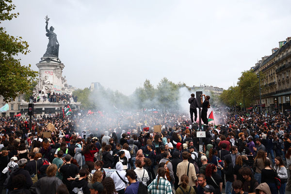 ▲▼ 法國「攔阻一切」（Bloquons Tout）示威抗議活動。（圖／路透）