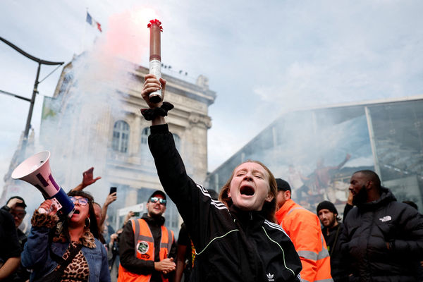 ▲▼ 法國「攔阻一切」（Bloquons Tout）示威抗議活動。（圖／路透）