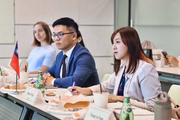 ▲▼美亞利桑那州議會跨黨派議員訪民進黨。（圖／民進黨提供）