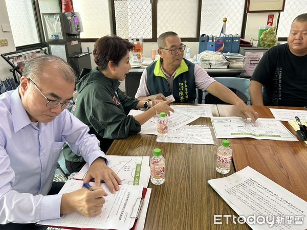 ▲立委陳亭妃召開協調會，要求經濟部與中油年底前檢討回饋辦法，明年讓官田區更多里民受惠。（記者林東良翻攝，下同）