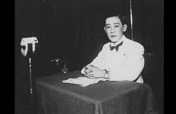 ▲1933年在錄音室的川島芳子。（圖／公共版權照片)