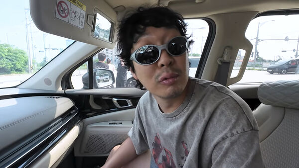 ▲▼金鐘國親口告知婚訊！《RM》超暖反應全錄下　哈哈愣30秒泛淚：想見嫂子。（圖／翻攝自金鐘國YouTube）