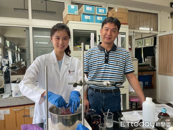 ▲嘉藥藥學系學生暑假赴肯亞與馬來西亞參與國際藥學生年會，拓展專業視野。（記者林東良翻攝，下同）