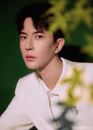 ▲于朦朧死因成謎。（圖／翻攝自微博）