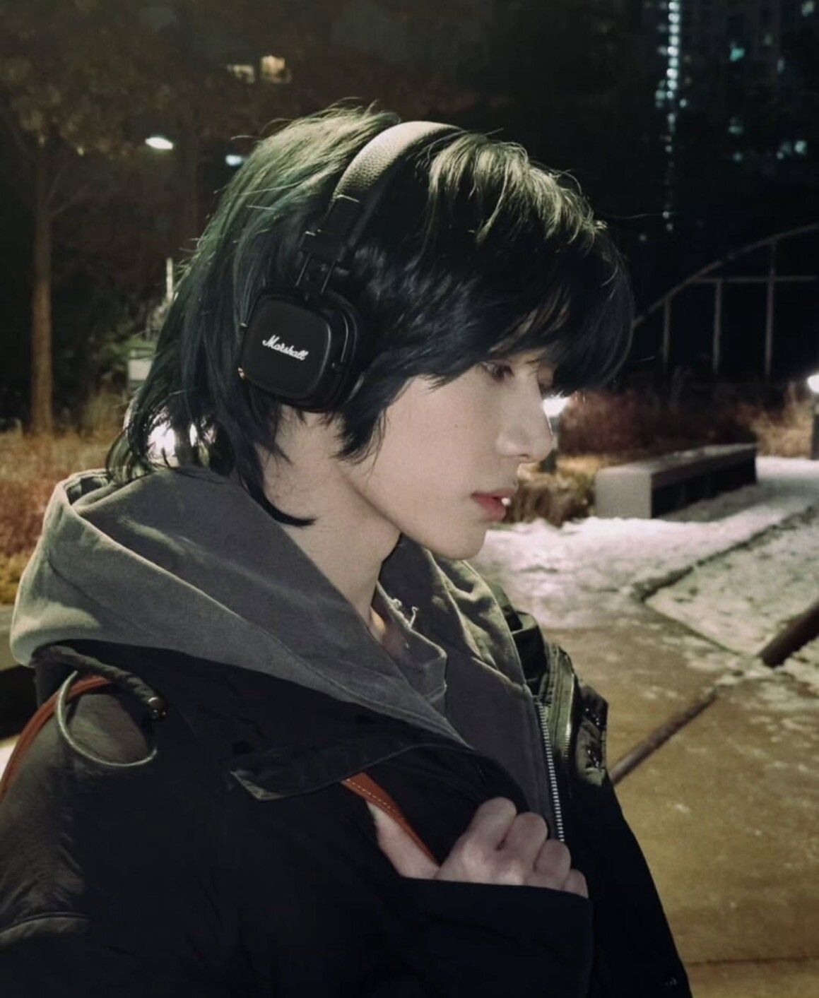 ▲耳罩耳機      。（圖／翻攝自IG、官網）