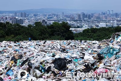 台中養出全國最大垃圾山　議員轟：盧秀燕擺爛7年還在做秀