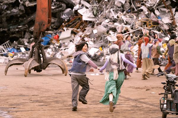 ▲許光漢（右）及袁澧林合作《他年她日》成為年度最具話題銀幕情侶「光林CP」。（圖／甲上提供）
