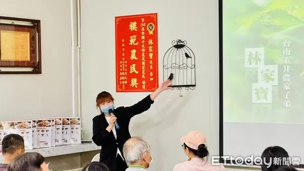 ▲偏鄉就業服務專車開進台南玉井，帶領民眾走訪黃金蕎麥探索館，體驗在地產業魅力。（記者林東良翻攝，下同）