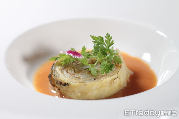 ▲台南晶英「火焱．伙宴」餐會。（圖／記者黃士原攝）