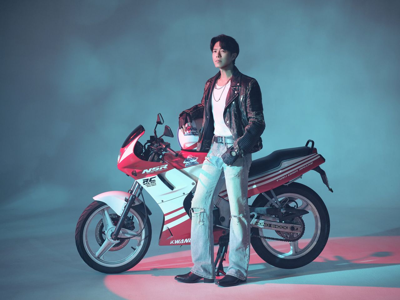 ▲▼韋禮安〈愛我沒錯〉MV。（圖／索尼提供）