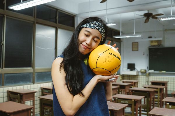 ▲曾寶儀與陳庭妮回東勢。（圖／三立提供）