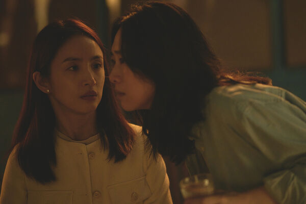 ▲林依晨與吳可熙在電影《失明》裡有許多精采對手戲。（圖／周子娛樂提供）