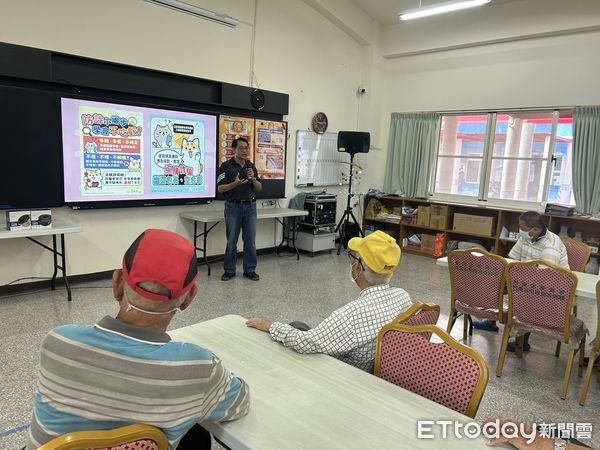 ▲台西鄉公所政風室主動把握溪頂社區發展協會活動機會，走進社區將最新詐騙手法與防範觀念帶到民眾身邊。（圖／記者游瓊華翻攝）