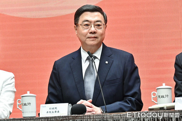 ▲▼行政院長卓榮泰出席「財劃法事權分配中央地方溝通行政院說明記者會」。（圖／記者李毓康攝）