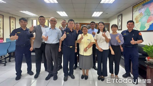 ▲瑞芳警宣導防竊「四聲道」 提升見警率守護國際客。（圖／記者郭世賢翻攝）
