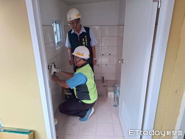 ▲台南做工行善團協助後壁區弱勢家庭修繕屋舍，打造安全溫馨居所。（記者林東良翻攝，下同）