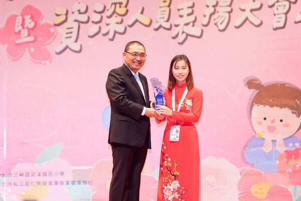 ▲新北率先推「久任獎金」。（圖／新北市新聞局提供）