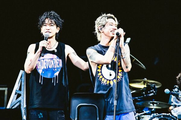 ▲▼佐藤健「TENBLANK」合體搖滾天團「ONE OK ROCK」。（圖／翻攝自IG／takeruxxsato）