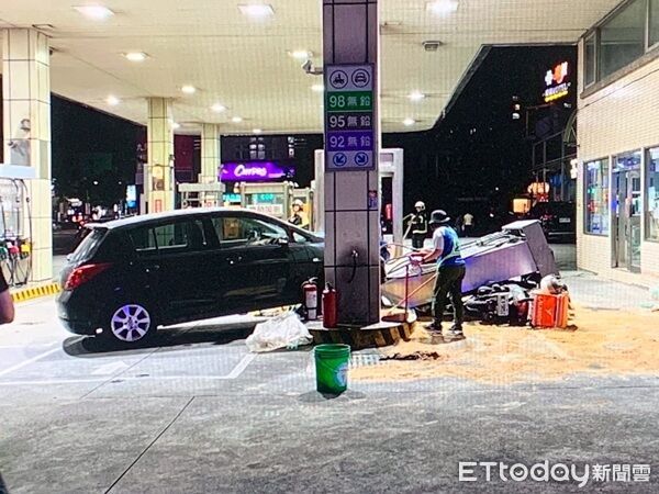 ▲▼將加油機撞倒並波及2人造成輕傷。（圖／龜山警分局）