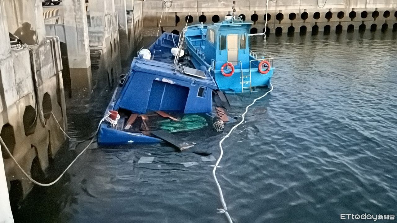 金門驚傳「船隻沉沒」！周遭海面佈滿油污