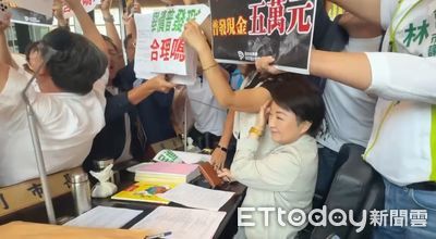 盧秀燕被包圍！「普發5萬」藍綠激烈攻防　提案付委審查