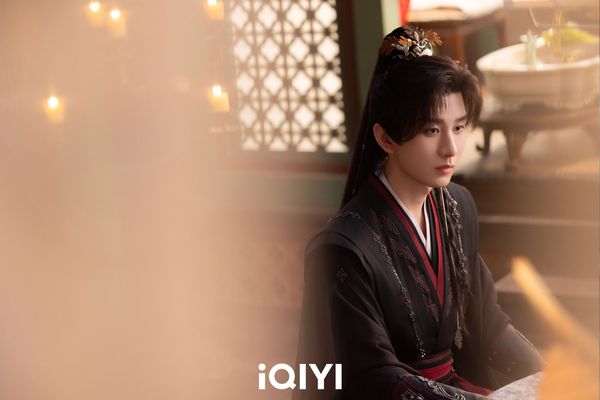 ▲成毅主演《赴山海》，在劇中跟張智霖既是父子也是師徒。（圖／iQIYI愛奇藝國際版提供）